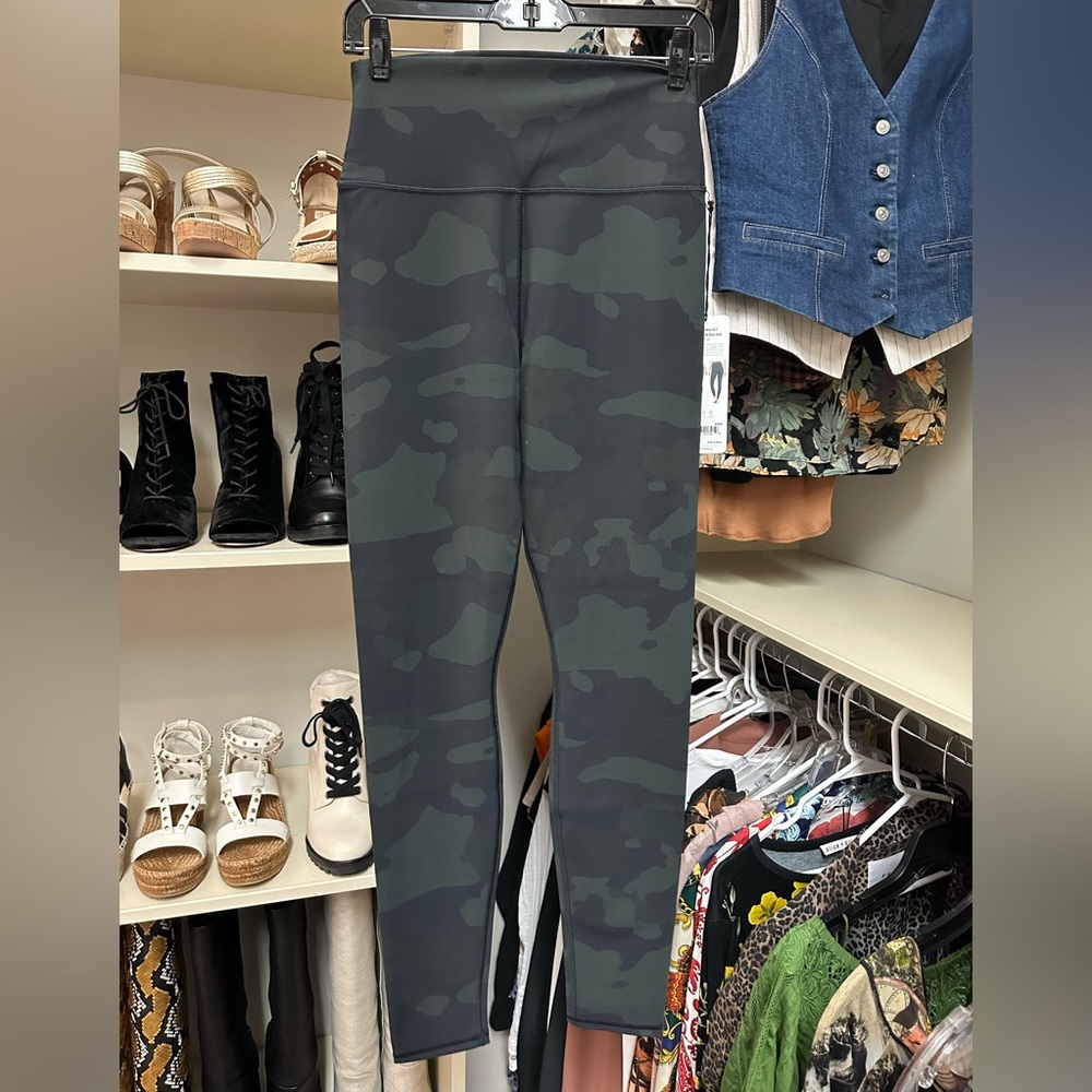 ALO YOGA brand new leggings